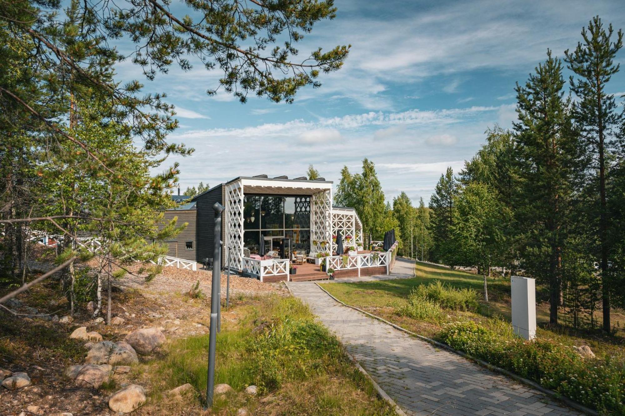 Arctic Treehouse Hotel Rovaniemi Exterior photo